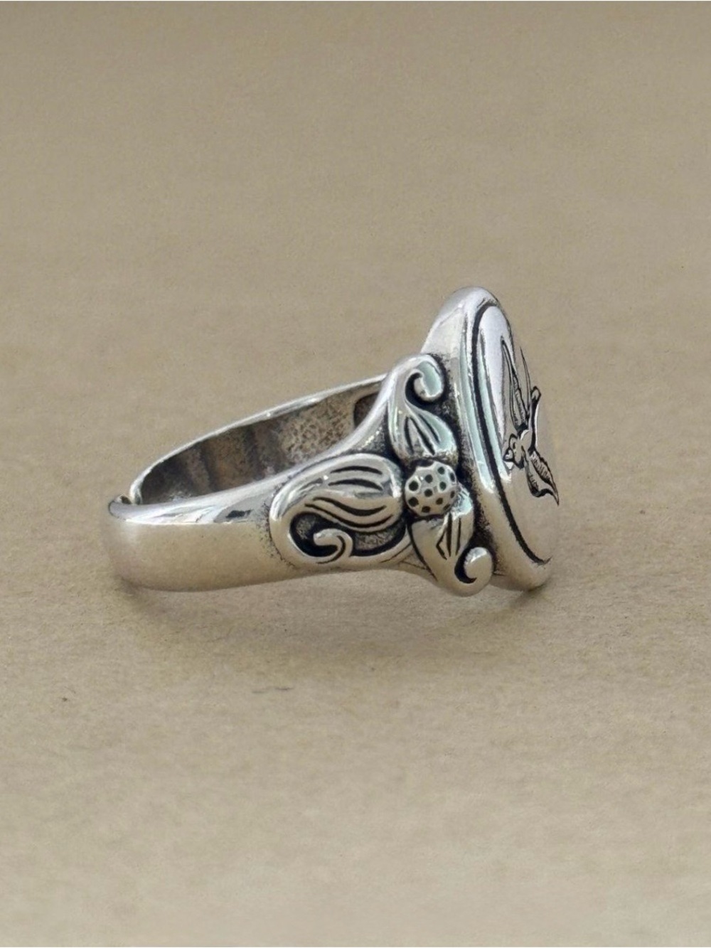 Sterling Silver Bird Motif Signet Ring - Silver - Picture 5 of 6
